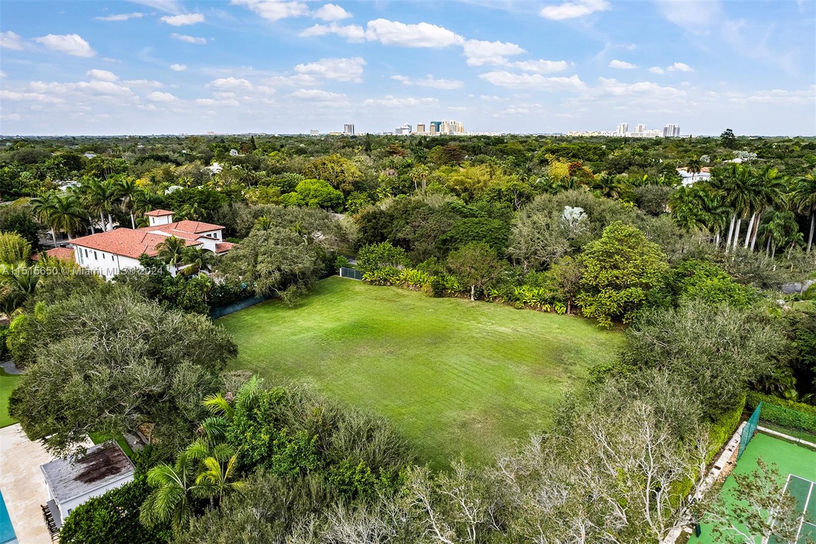 KILLIAN PARK - Land