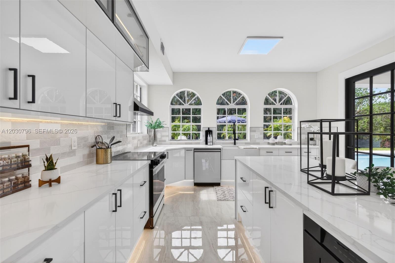 BROOKS ESTATES - Residential