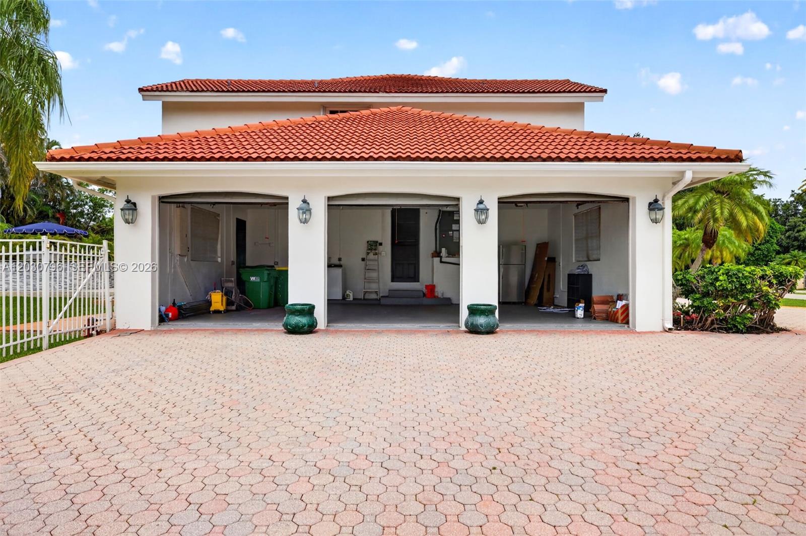 BROOKS ESTATES - Residential