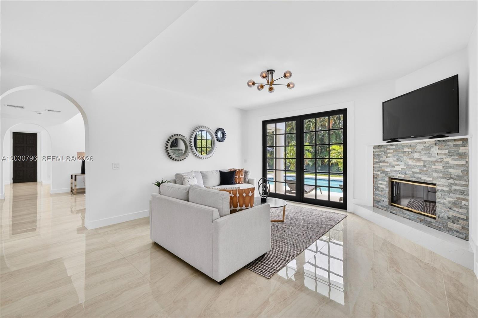 BROOKS ESTATES - Residential