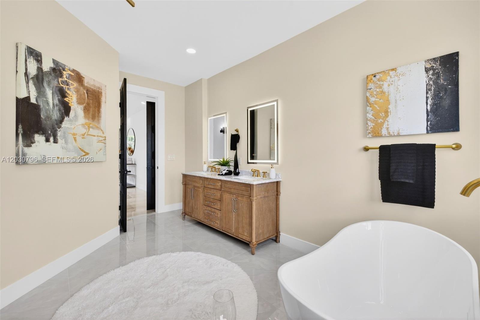 BROOKS ESTATES - Residential