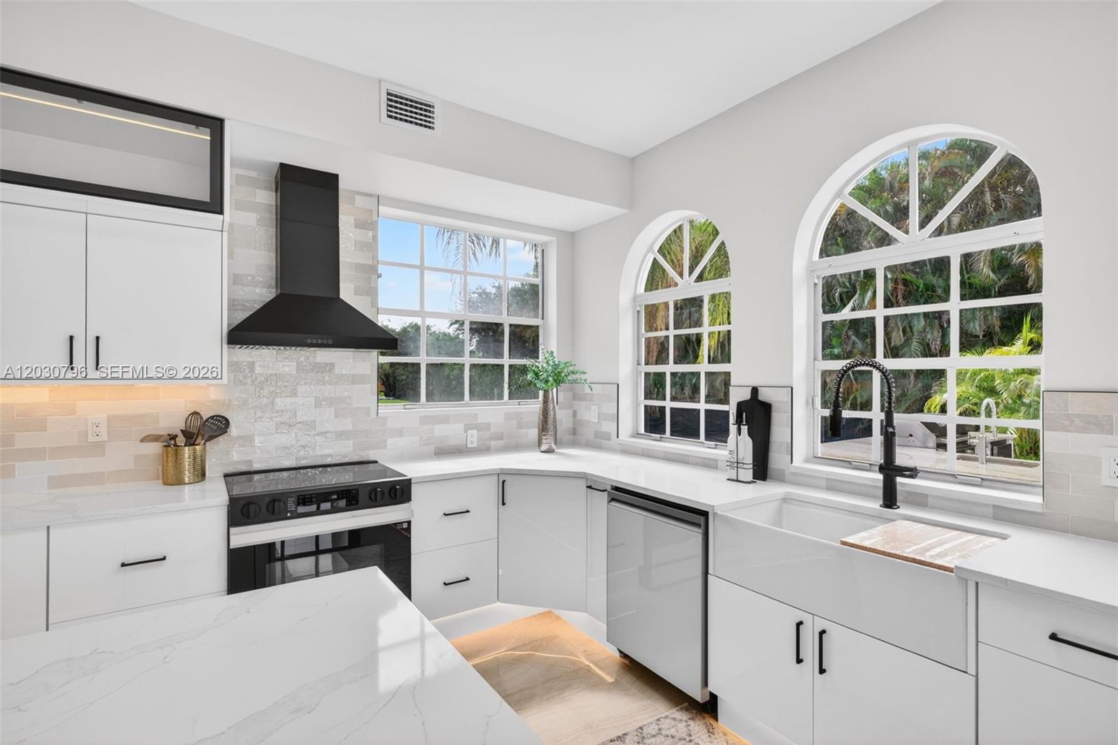 BROOKS ESTATES - Residential