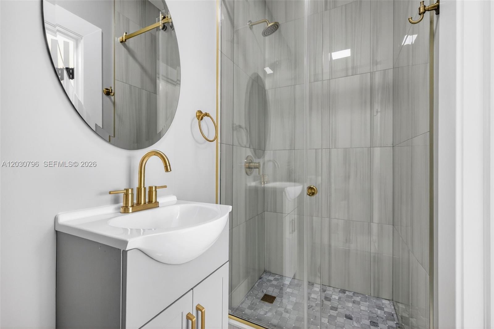 BROOKS ESTATES - Residential