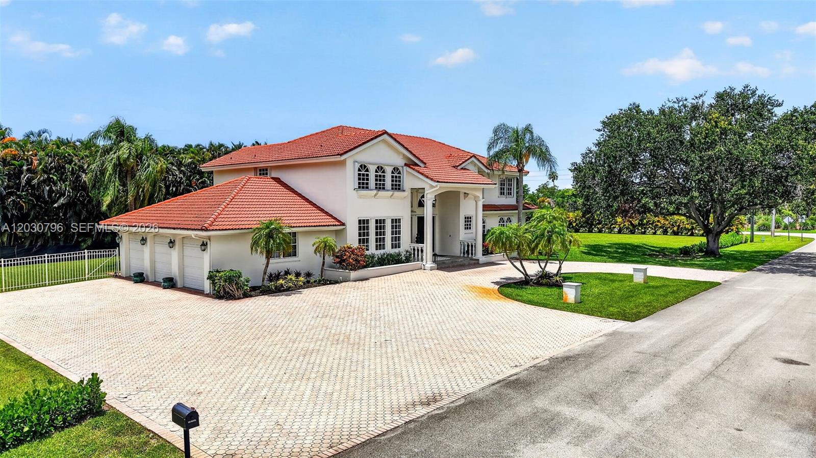 BROOKS ESTATES - Residential