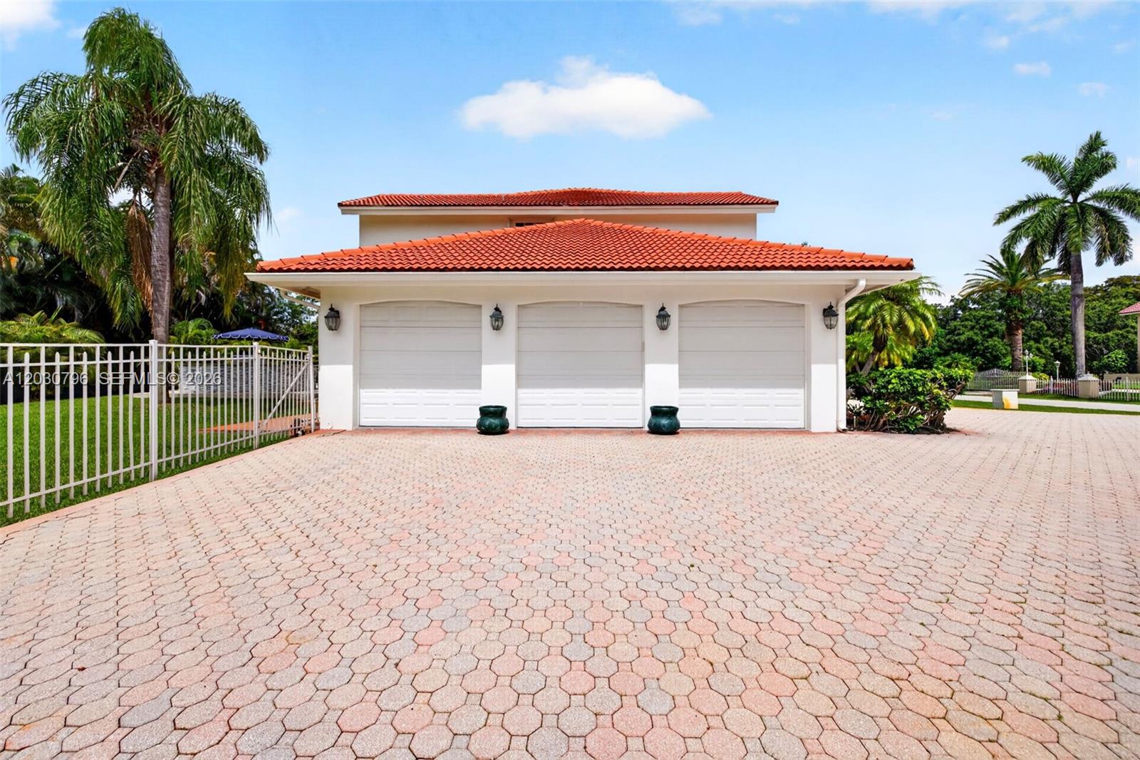BROOKS ESTATES - Residential