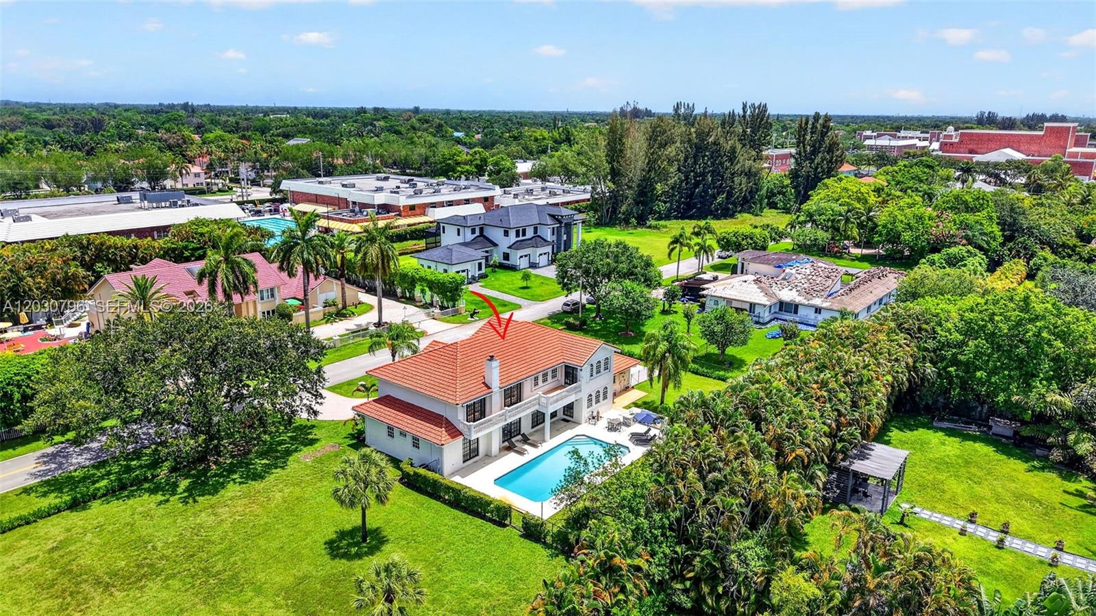 BROOKS ESTATES - Residential