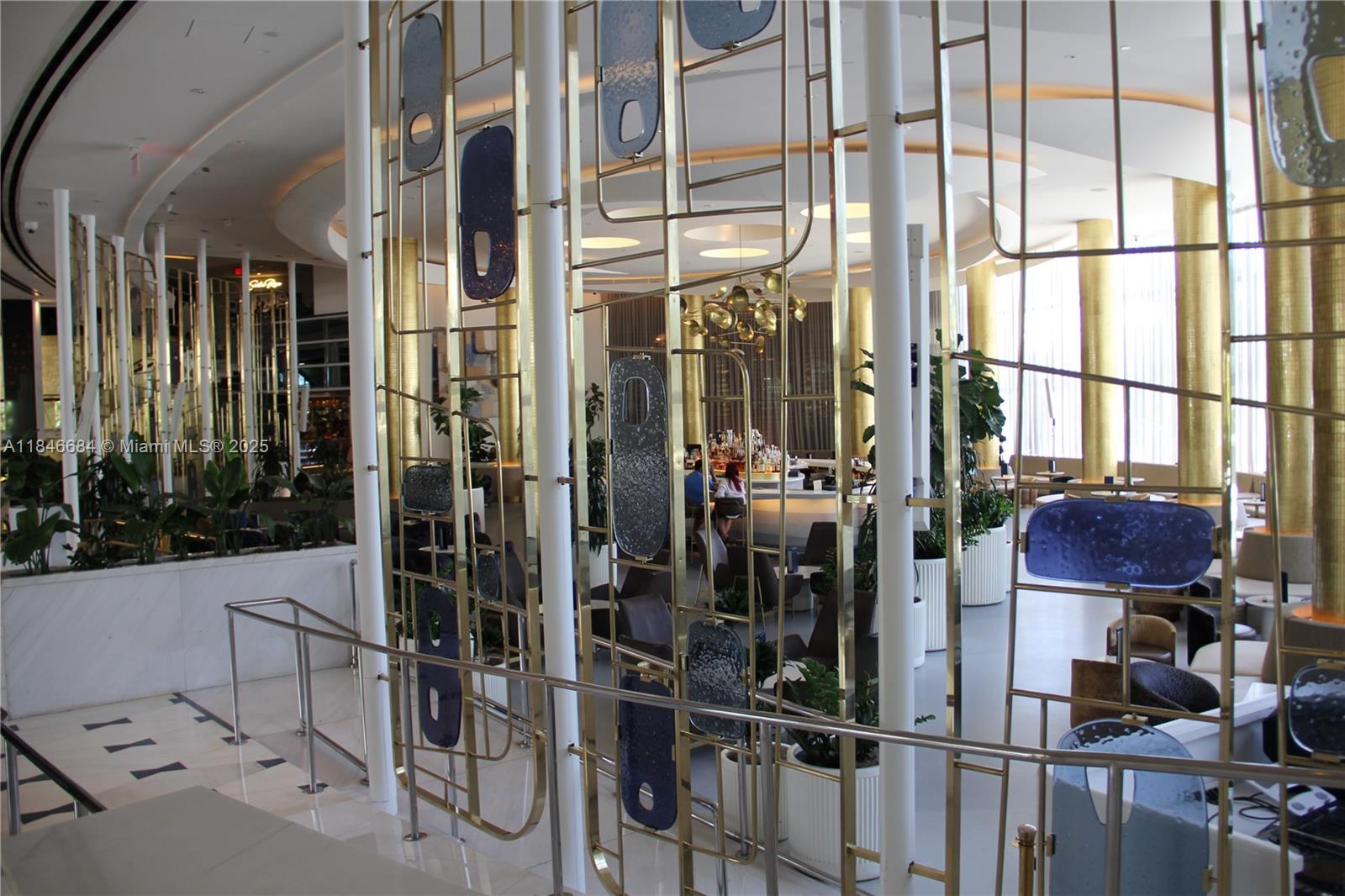 FONTAINEBLEAU II CONDO - Residential