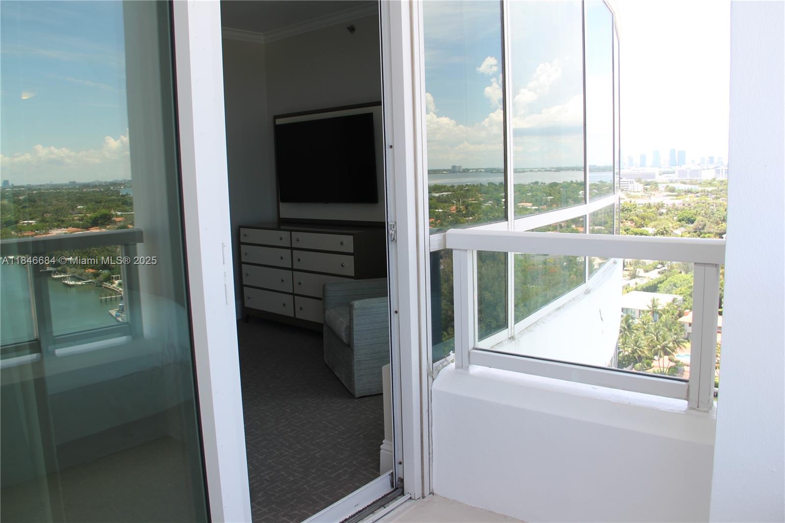 FONTAINEBLEAU II CONDO - Residential