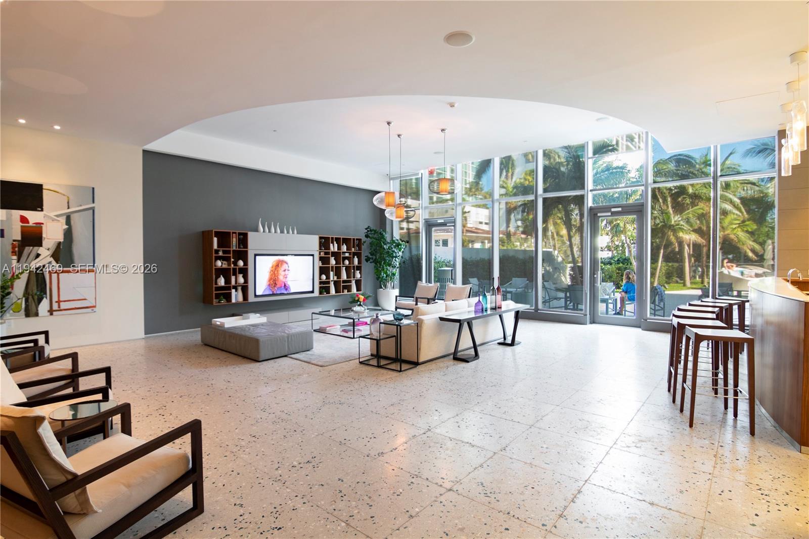 ICON BAY CONDO - Residential