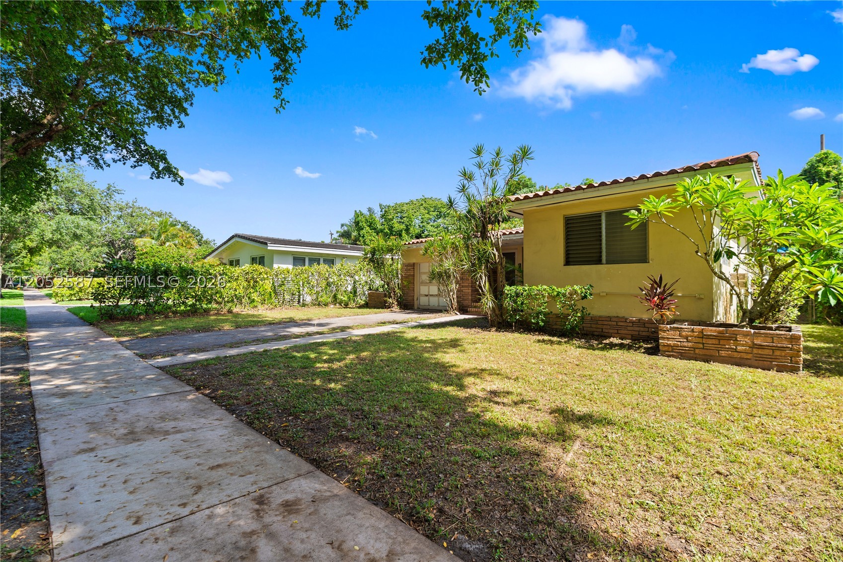 CORAL GABLES RIV SEC 6 - Residential