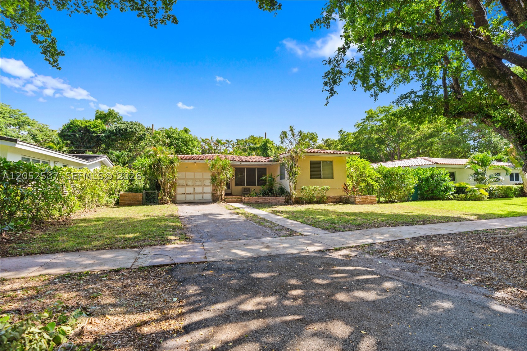 CORAL GABLES RIV SEC 6 - Residential