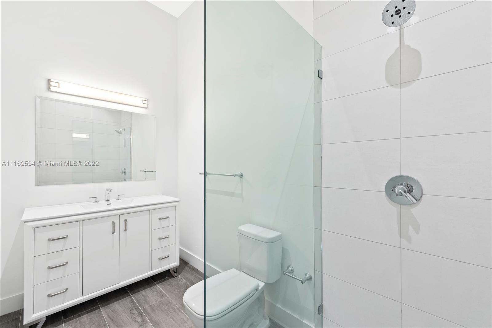 BISCAYNE BEACH CONDO - Residential