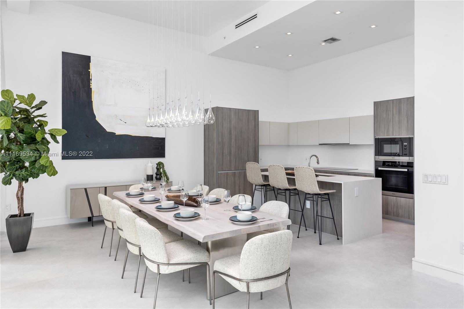 BISCAYNE BEACH CONDO - Residential