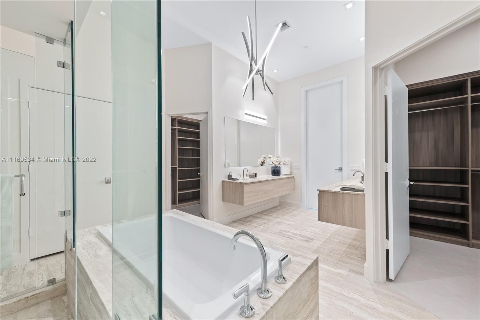 BISCAYNE BEACH CONDO - Residential