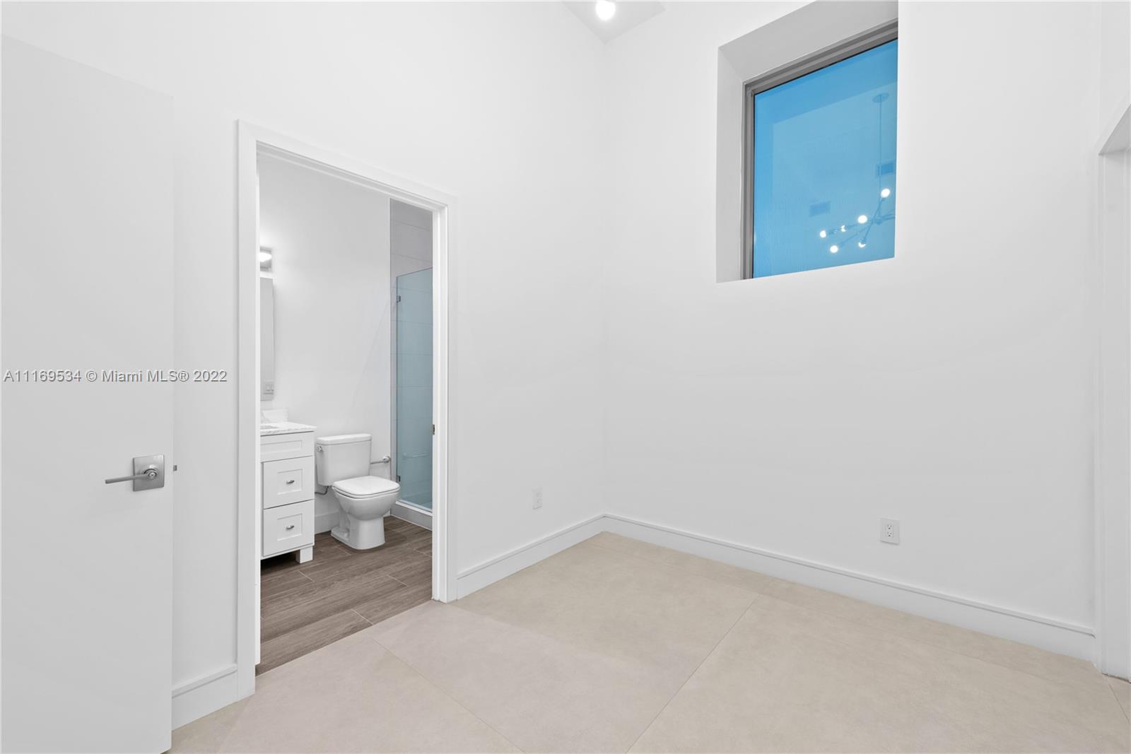 BISCAYNE BEACH CONDO - Residential