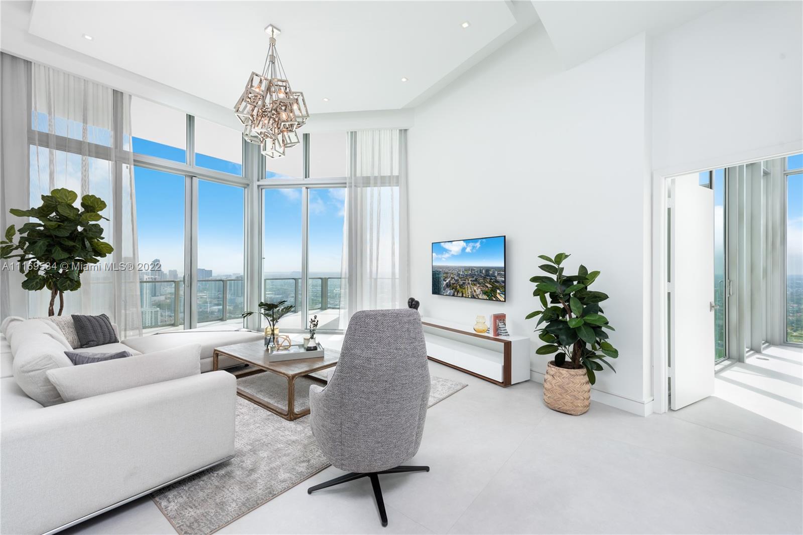BISCAYNE BEACH CONDO - Residential