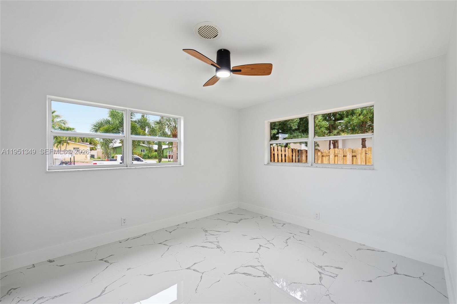 FLORANADA RIDGE SEC - Residential