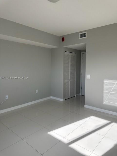 GRAND BAY COMMONS SOUTH - Residential Lease