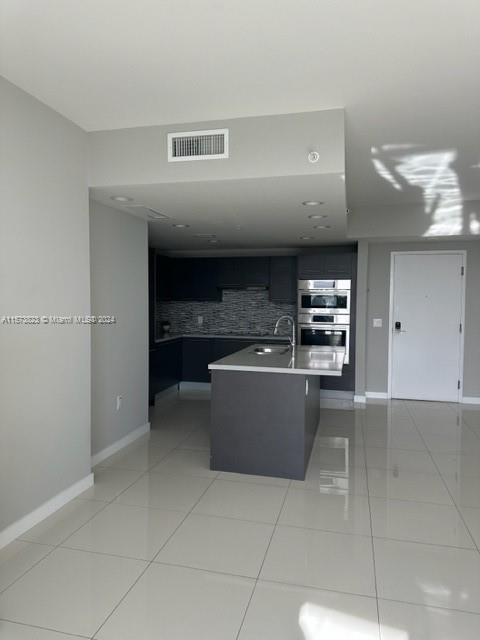 GRAND BAY COMMONS SOUTH - Residential Lease