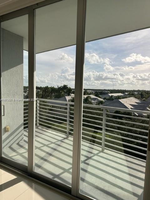 GRAND BAY COMMONS SOUTH - Residential Lease
