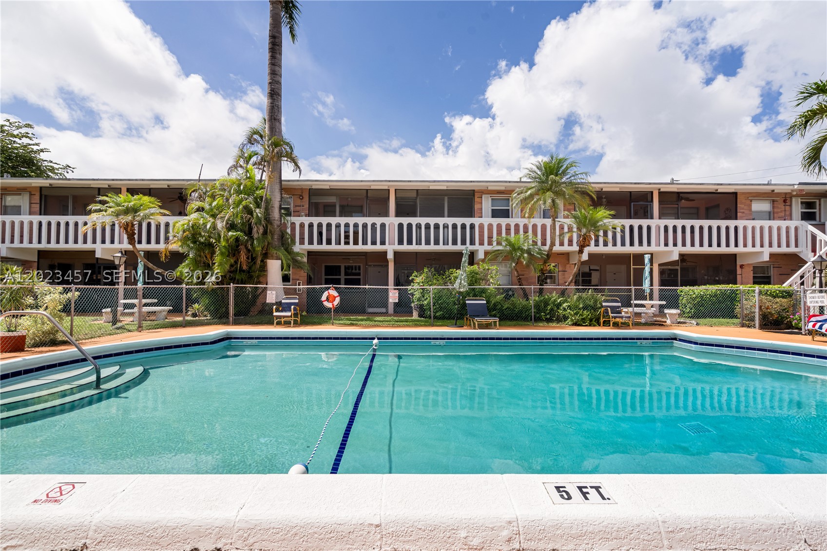 ELDORADO COUNTRY CLUB APT - Residential