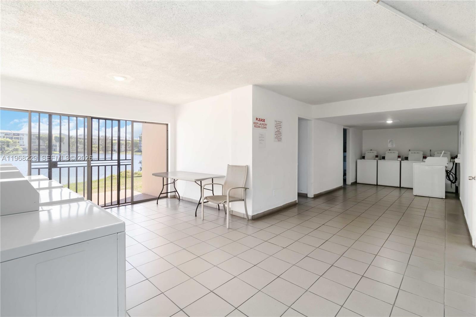 PINESIDE CONDO NO 1 - Residential