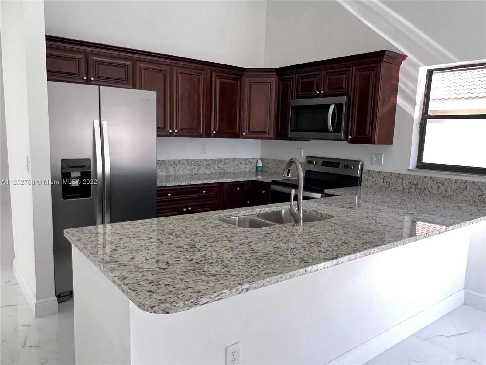 WATERFORD - Residential Lease