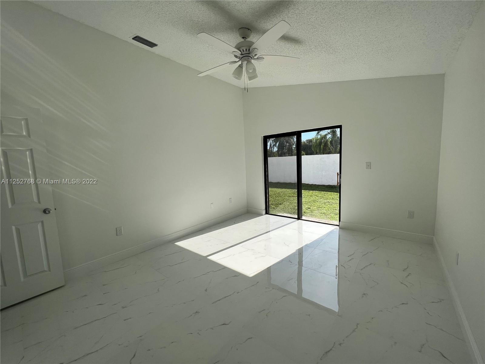 WATERFORD - Residential Lease