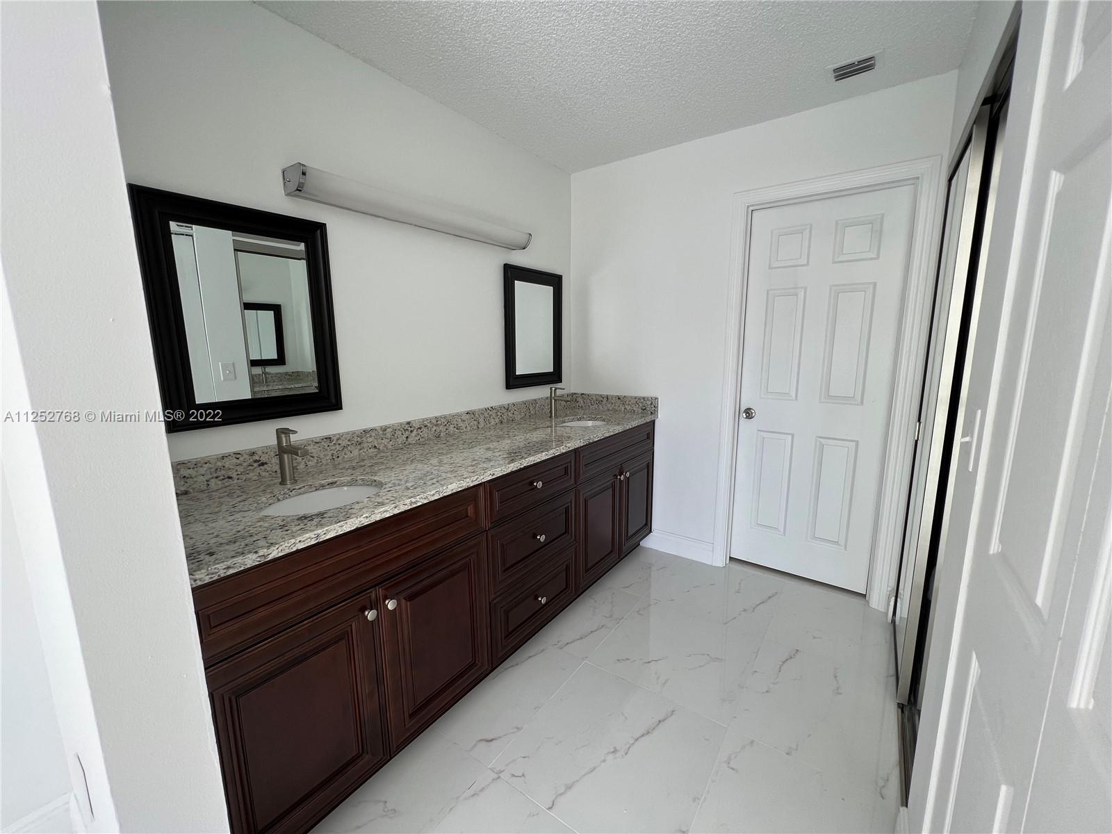 WATERFORD - Residential Lease