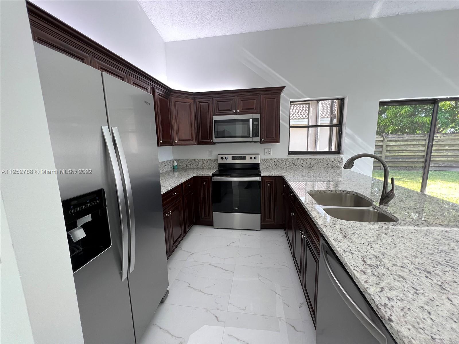 WATERFORD - Residential Lease