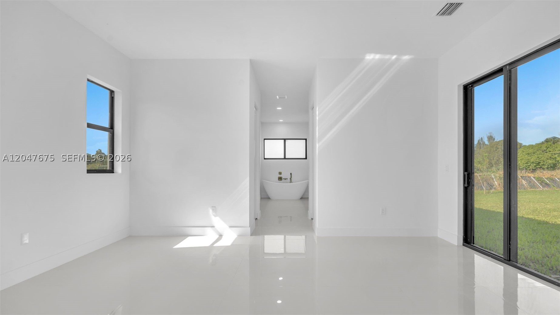 GRIFFING SILVER PALM - Residential
