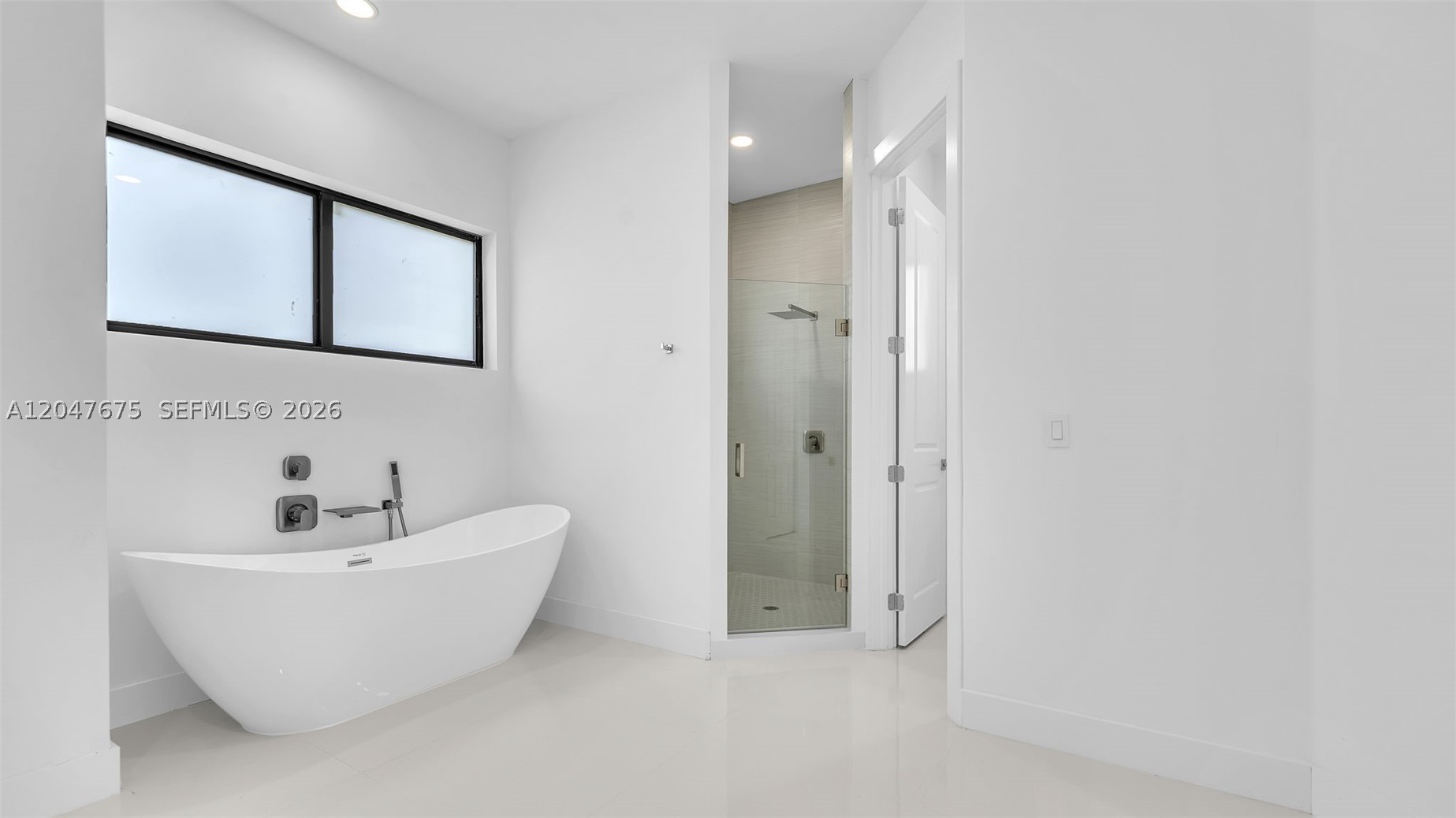 GRIFFING SILVER PALM - Residential