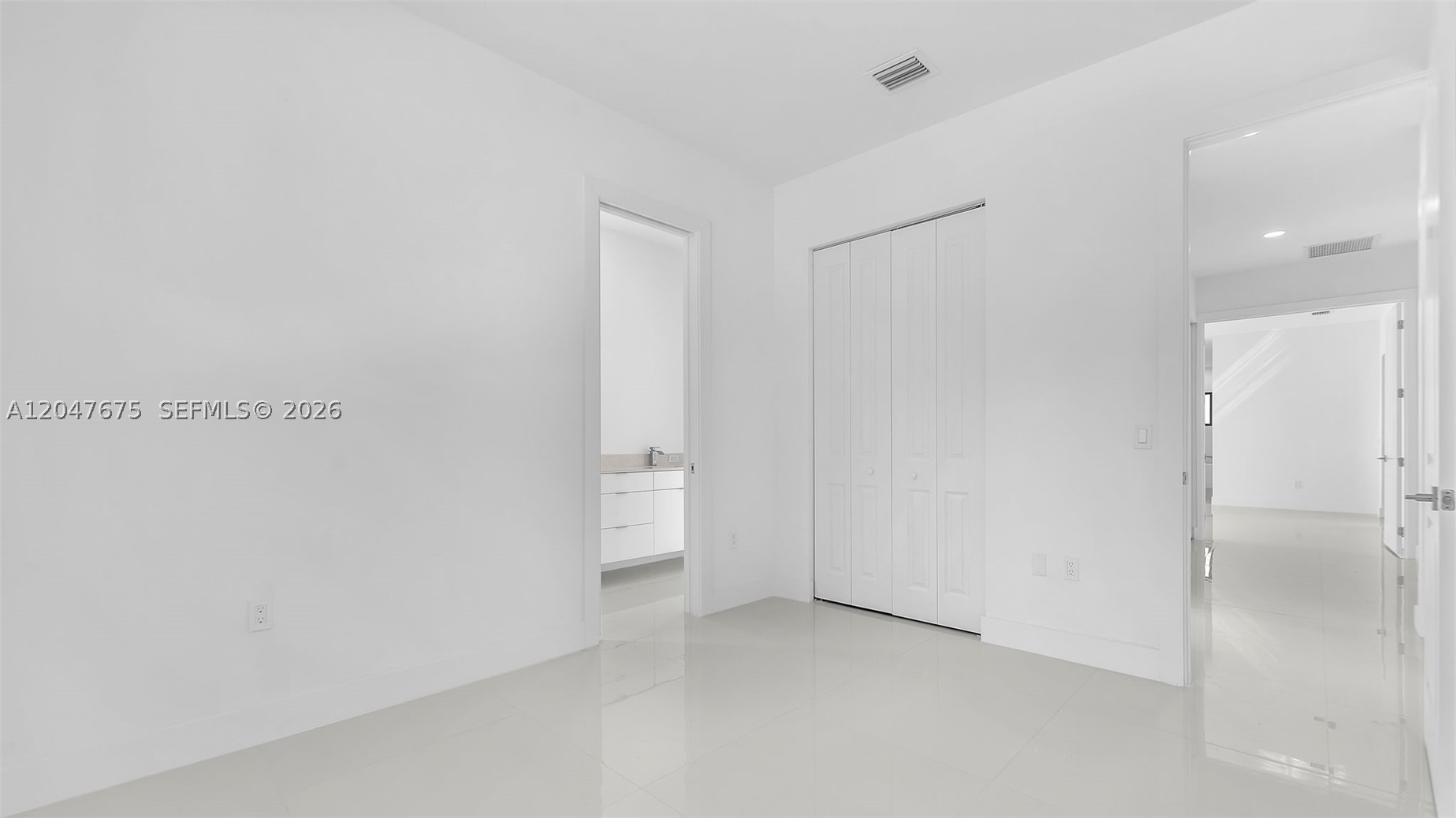 GRIFFING SILVER PALM - Residential