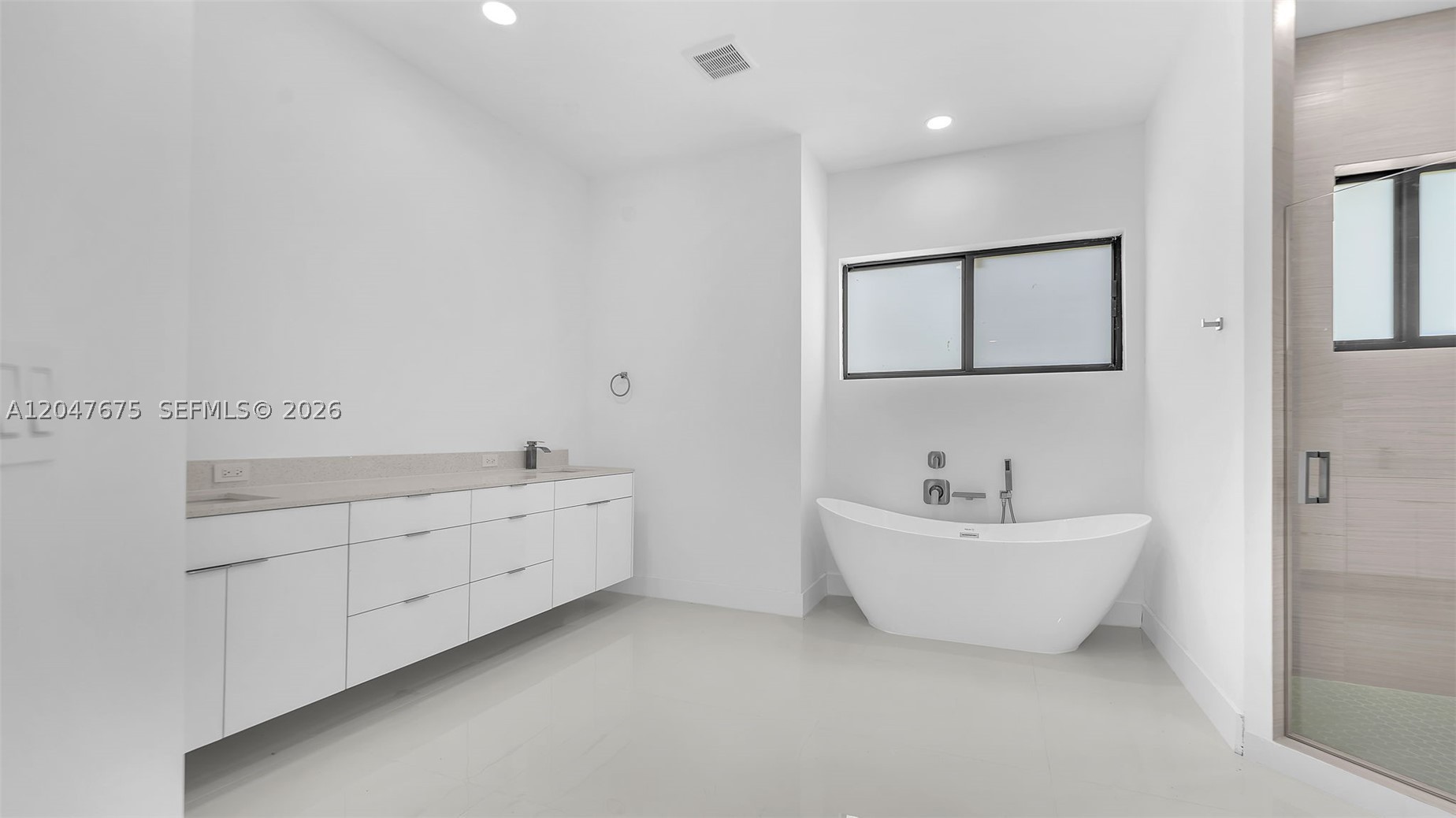 GRIFFING SILVER PALM - Residential