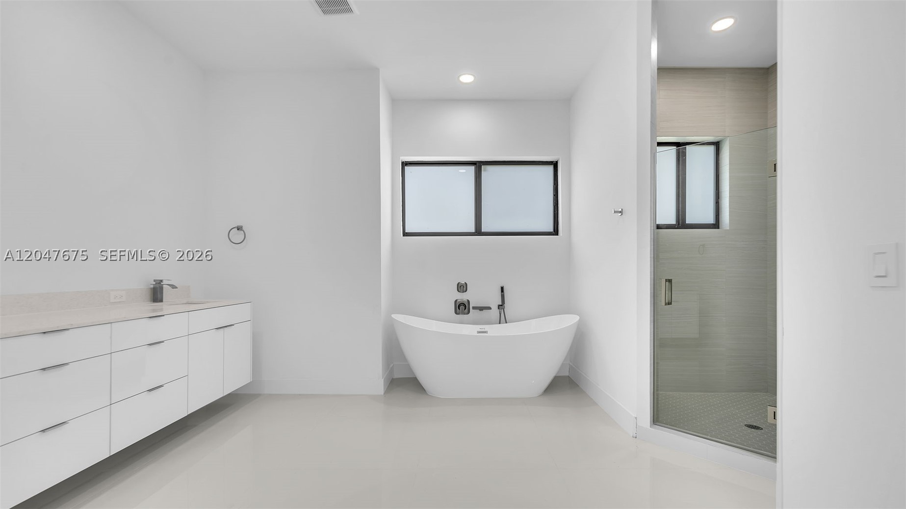 GRIFFING SILVER PALM - Residential