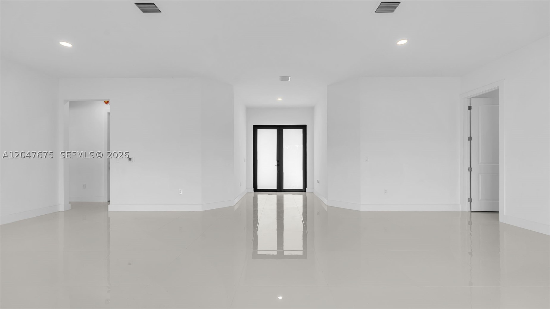 GRIFFING SILVER PALM - Residential