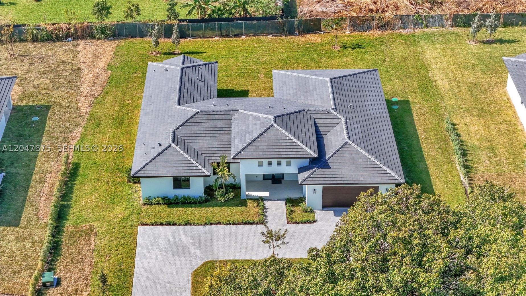 GRIFFING SILVER PALM - Residential
