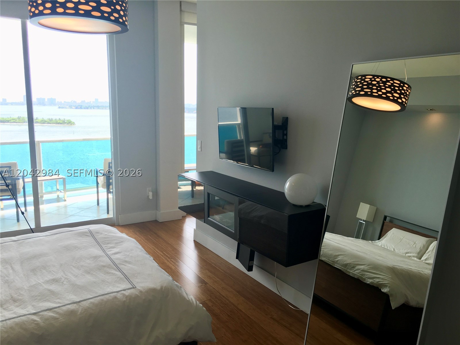 NEW WAVE CONDO - Residential