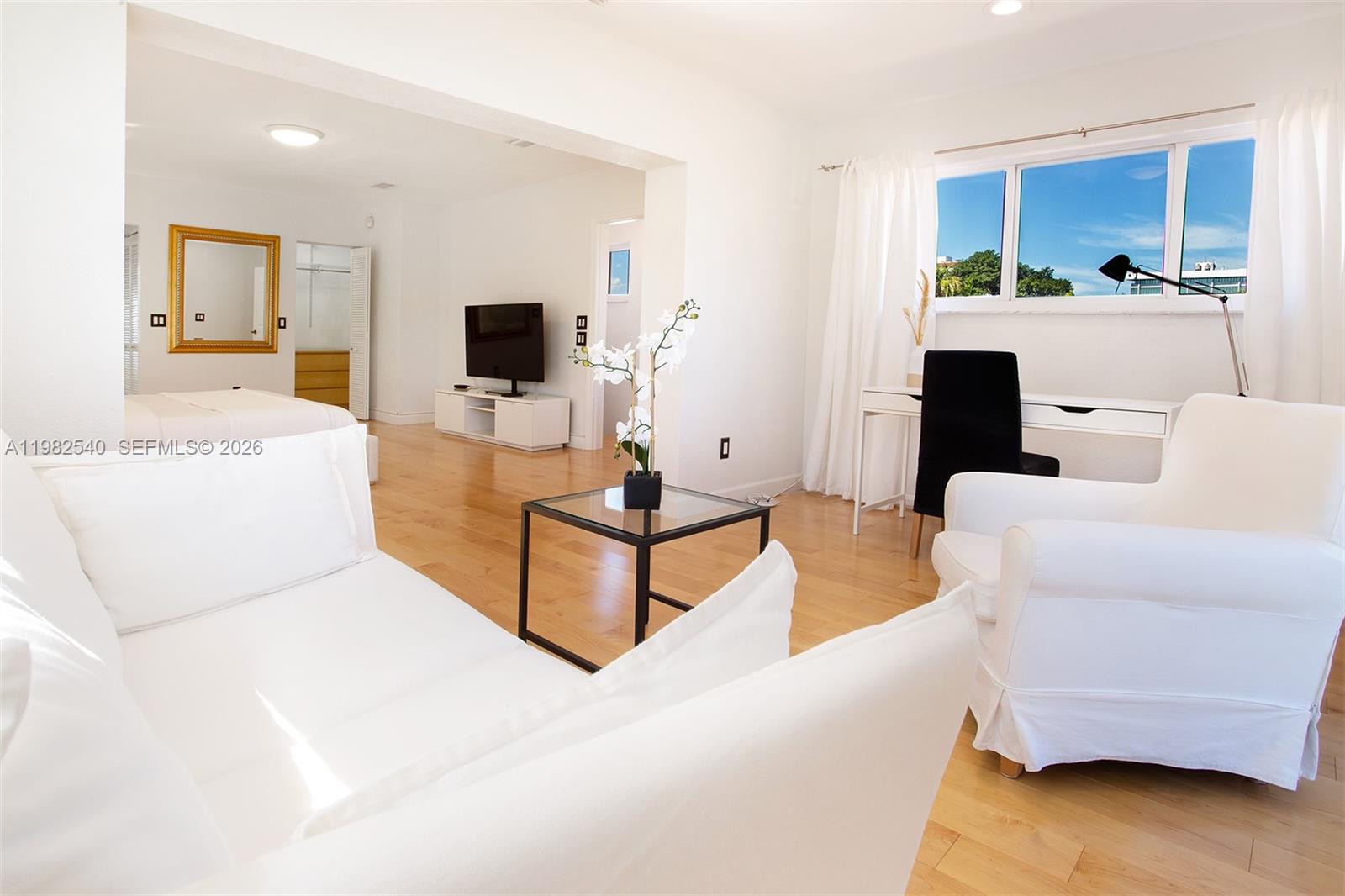 BRICKELL HAMMOCK UN 1 - Residential