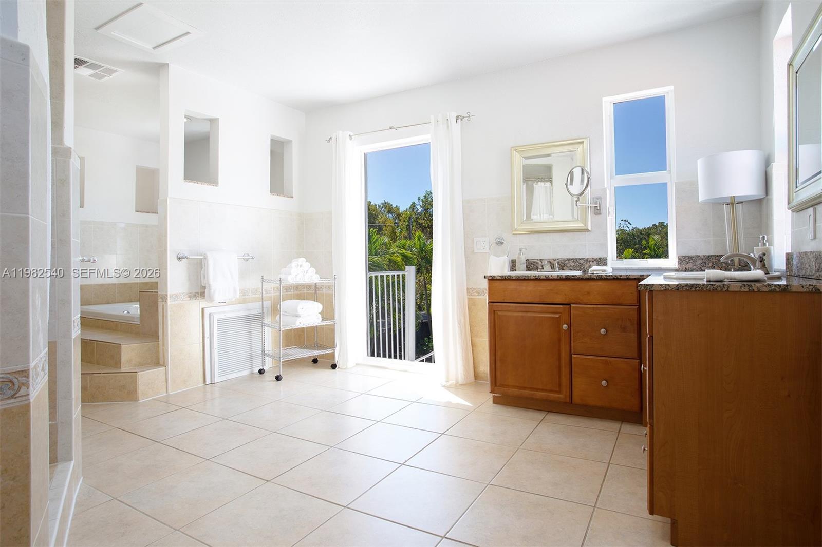 BRICKELL HAMMOCK UN 1 - Residential