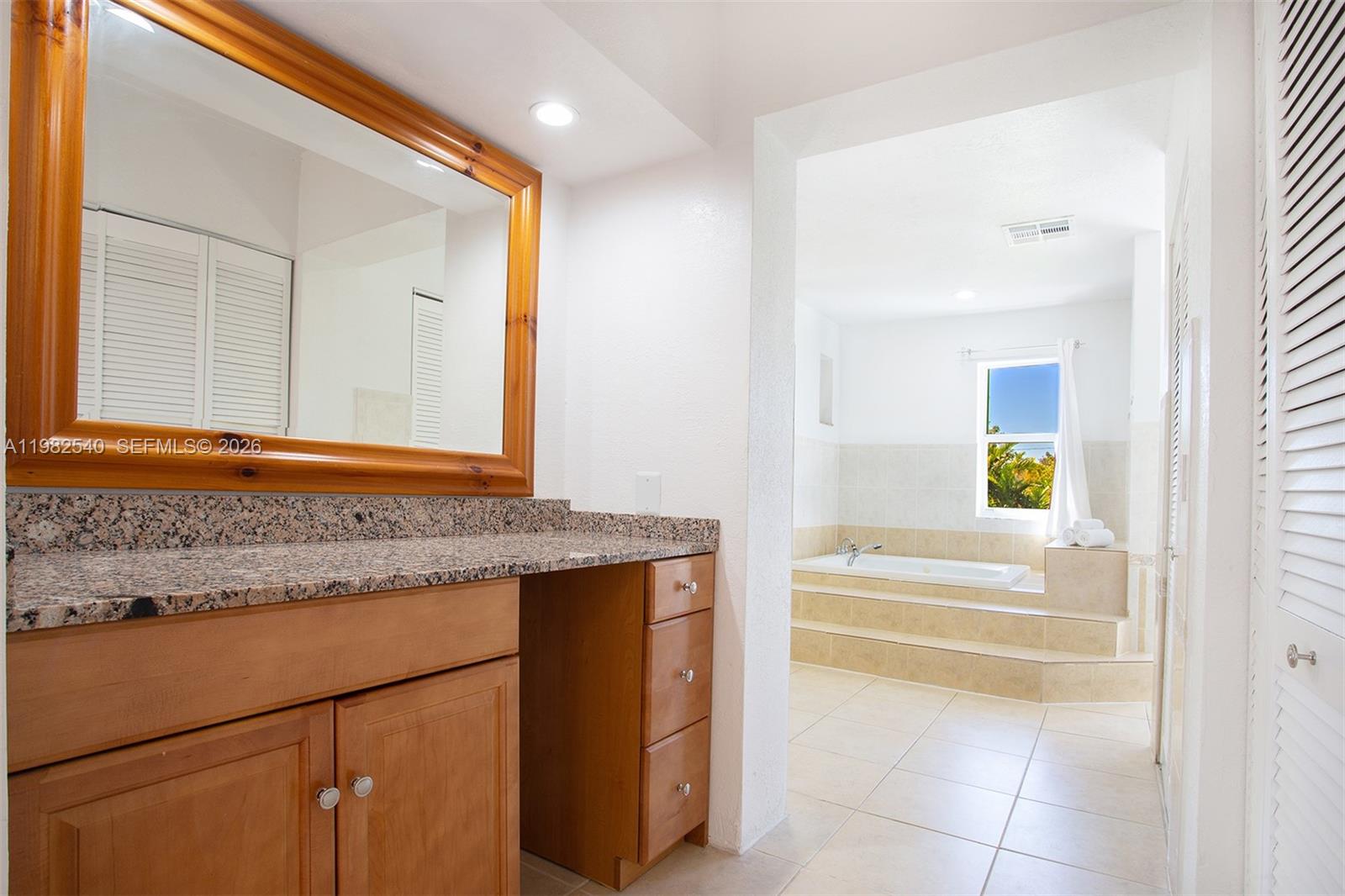 BRICKELL HAMMOCK UN 1 - Residential