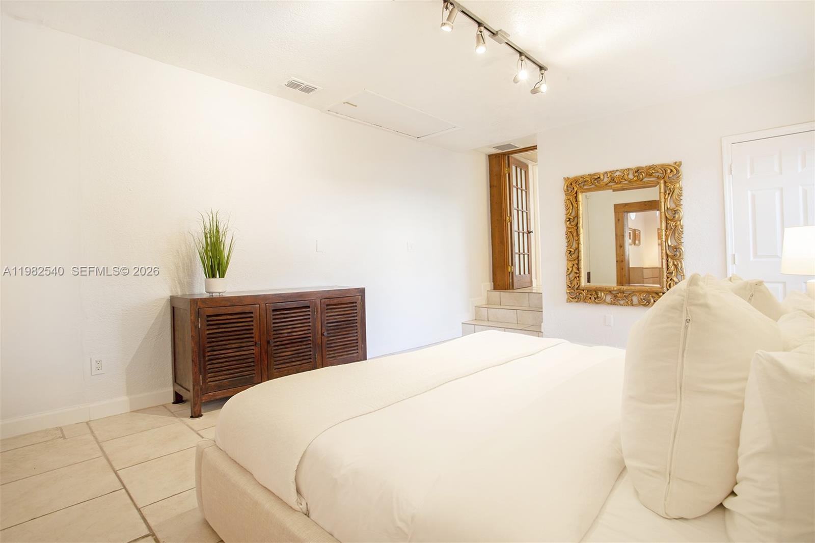 BRICKELL HAMMOCK UN 1 - Residential