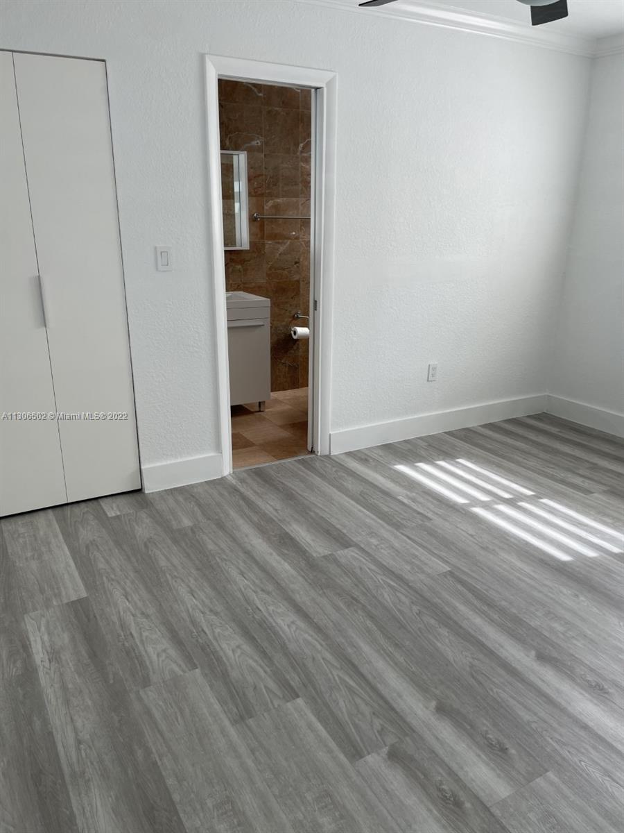 PALM SPRINGS NORTH - Residential Lease