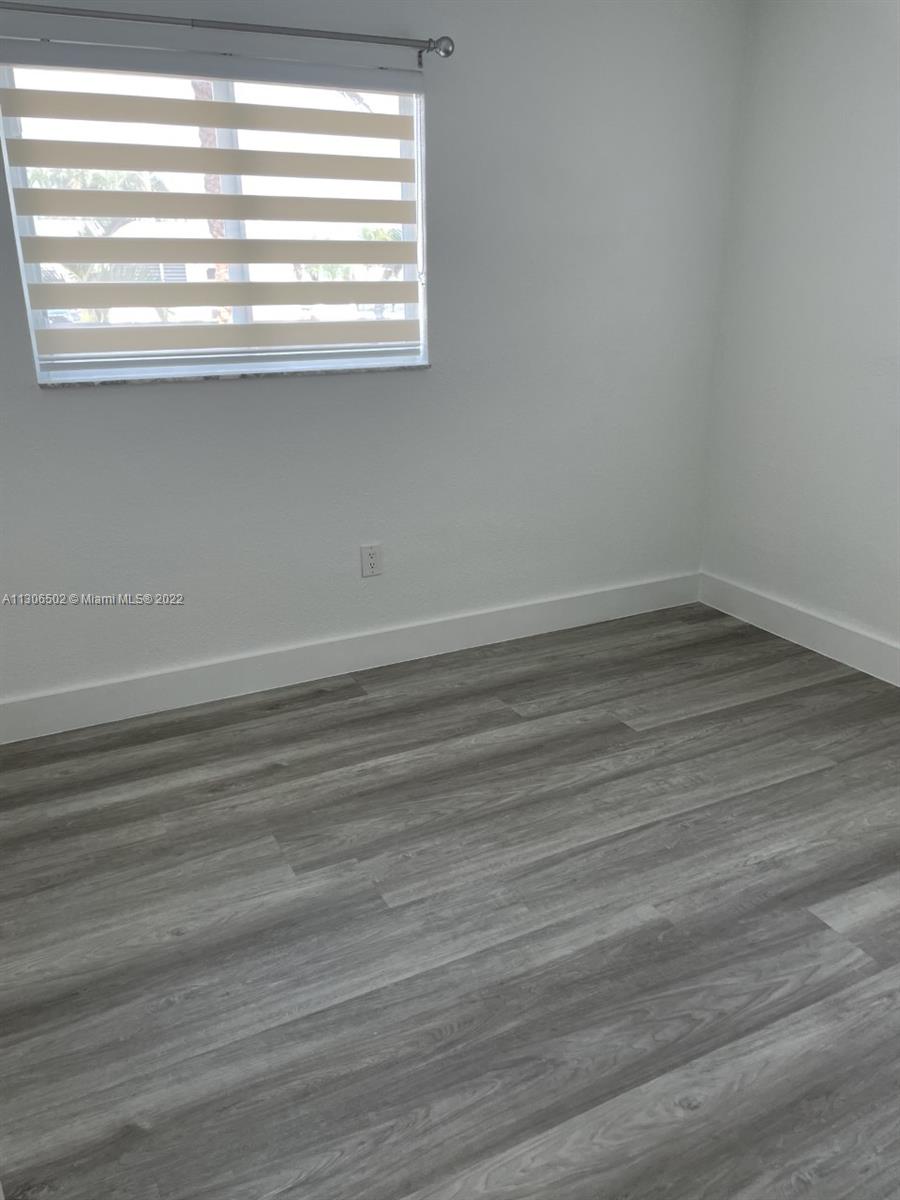 PALM SPRINGS NORTH - Residential Lease
