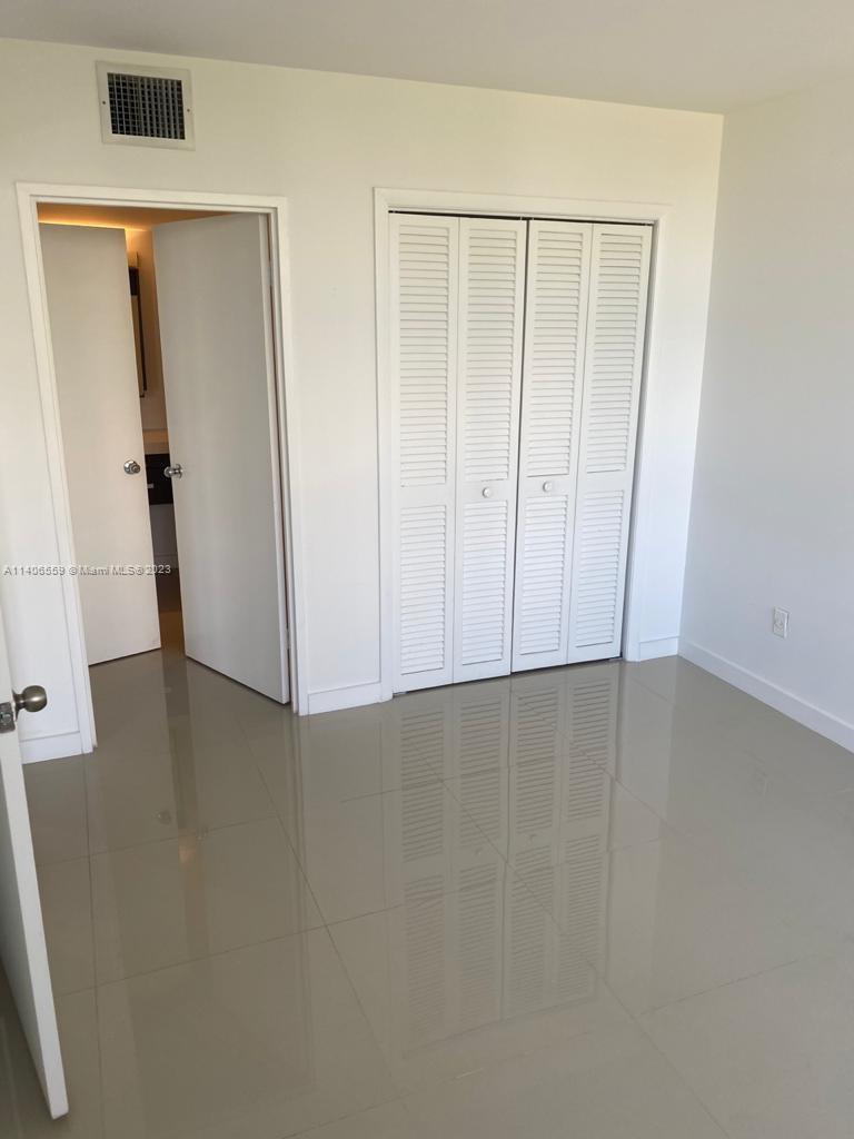 OLYMPUS CONDO PHASE - Residential Lease