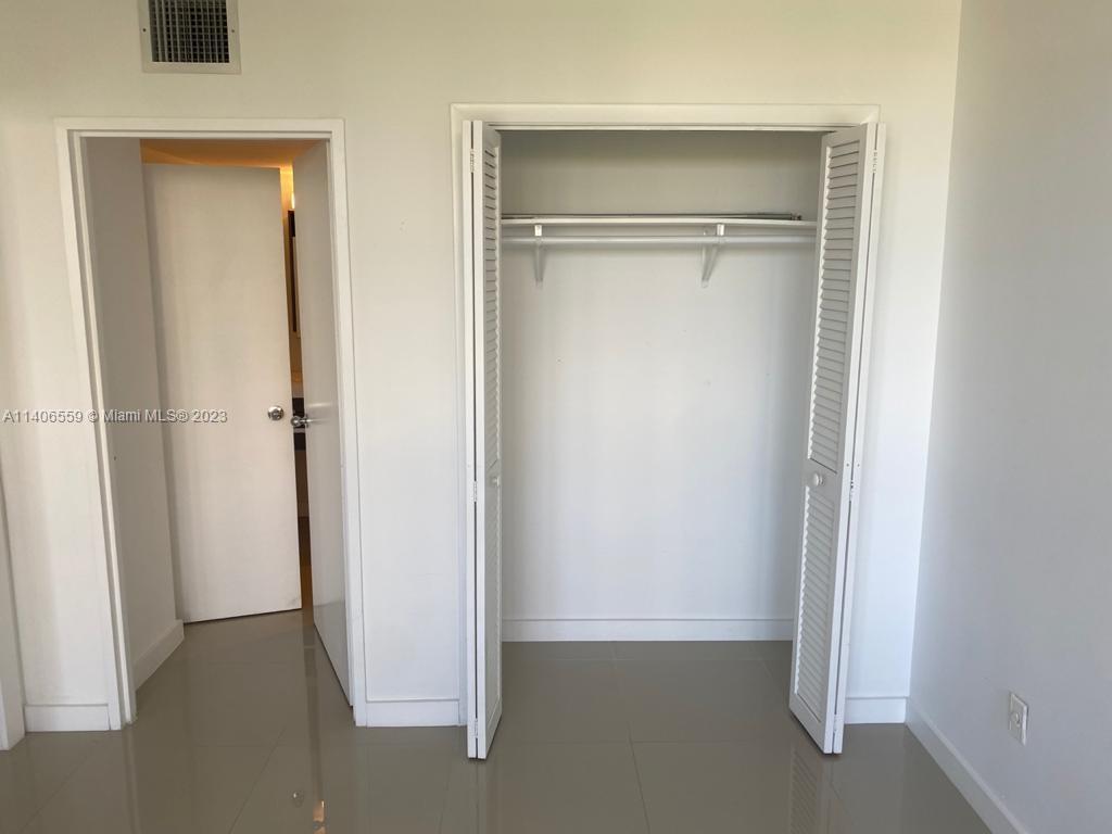 OLYMPUS CONDO PHASE - Residential Lease