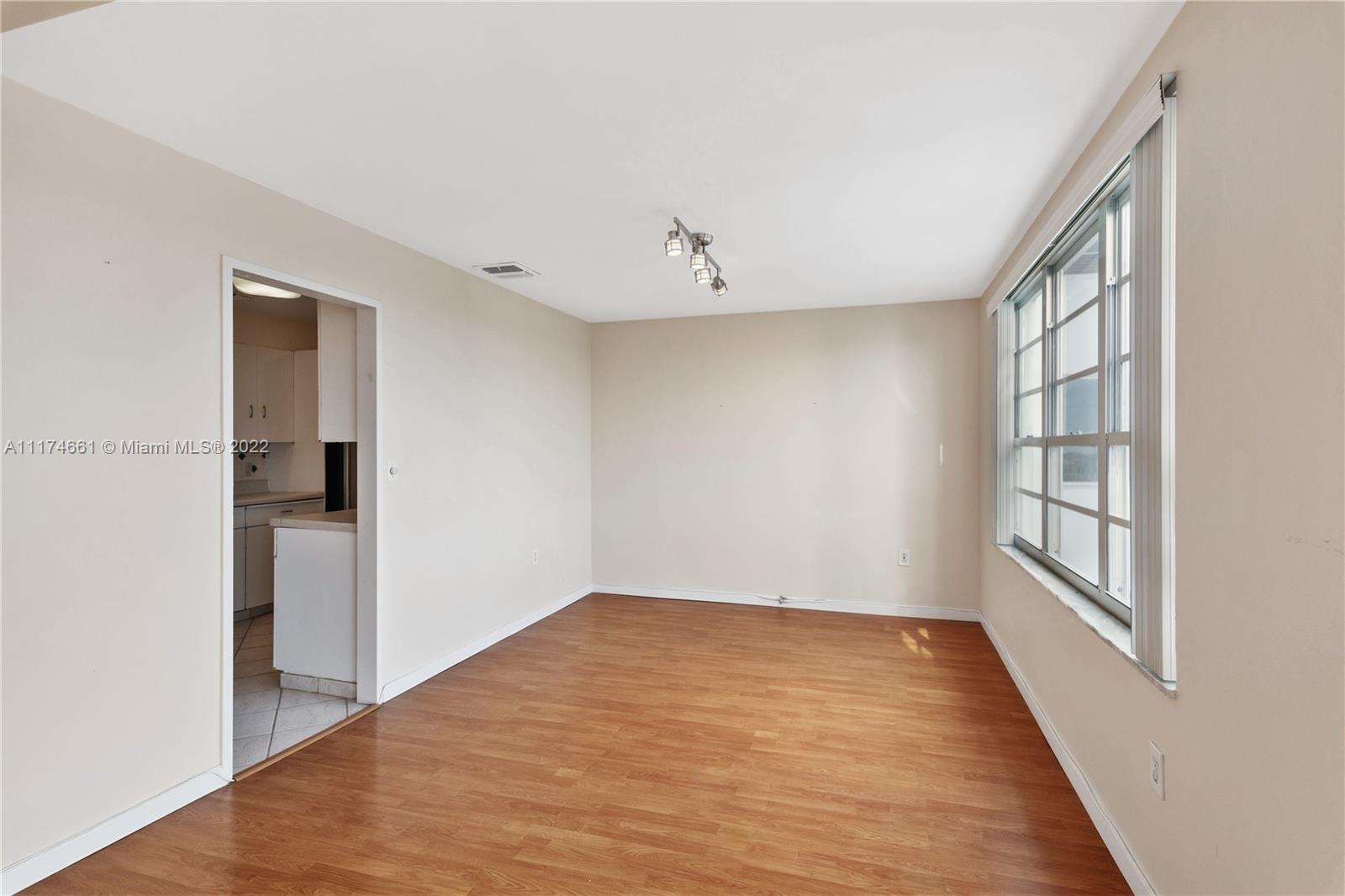 BLAIR HOUSE CONDO - WEST - Residential