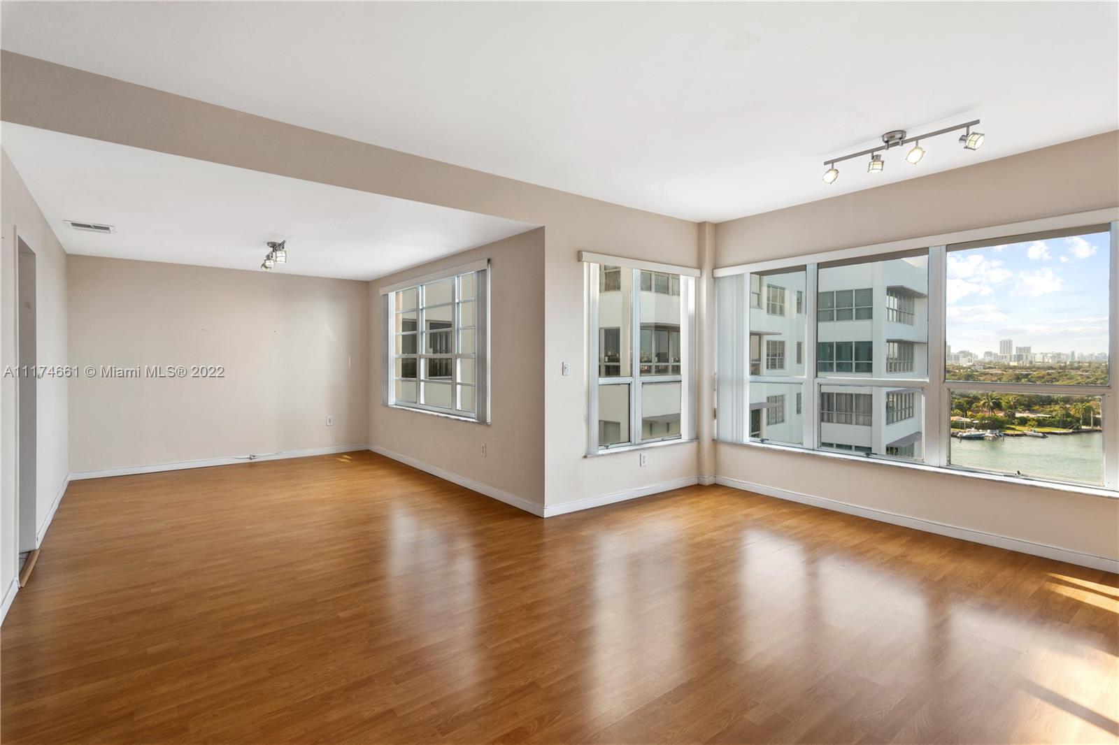BLAIR HOUSE CONDO - WEST - Residential