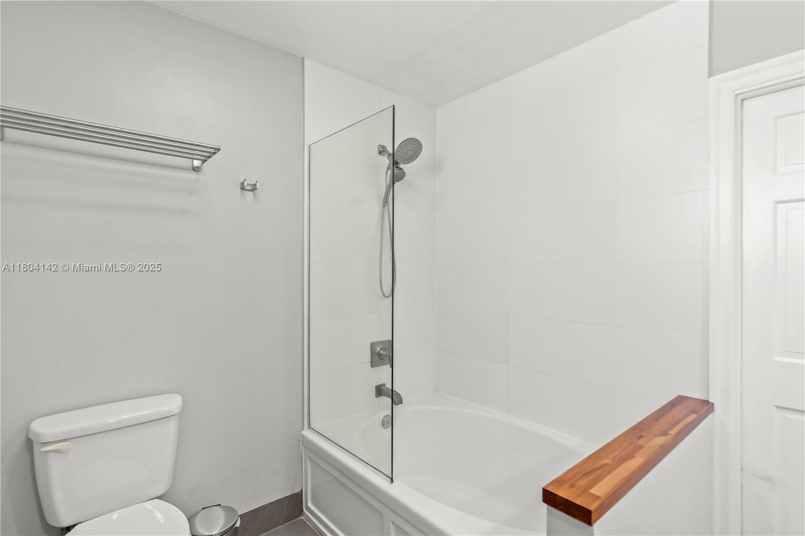 GREYKNOLL ESTATES - Residential