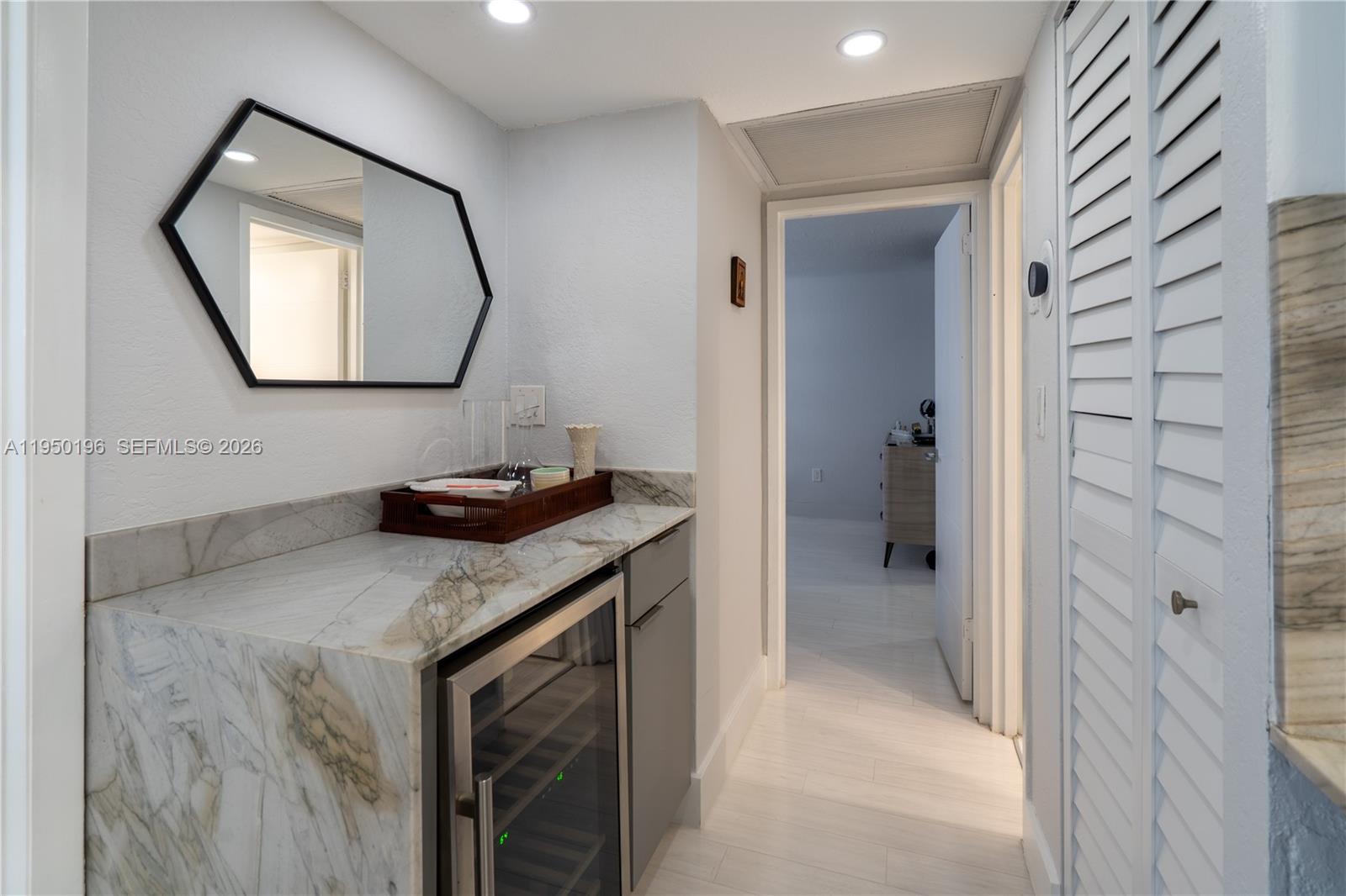 ARLEN BEACH CONDO - Residential